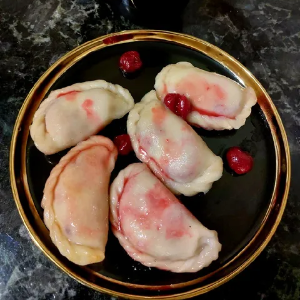 Вареники з вишнями